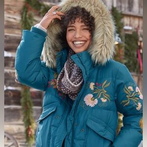 Sundance Sunflower Puffer Coat- beautiful and warm